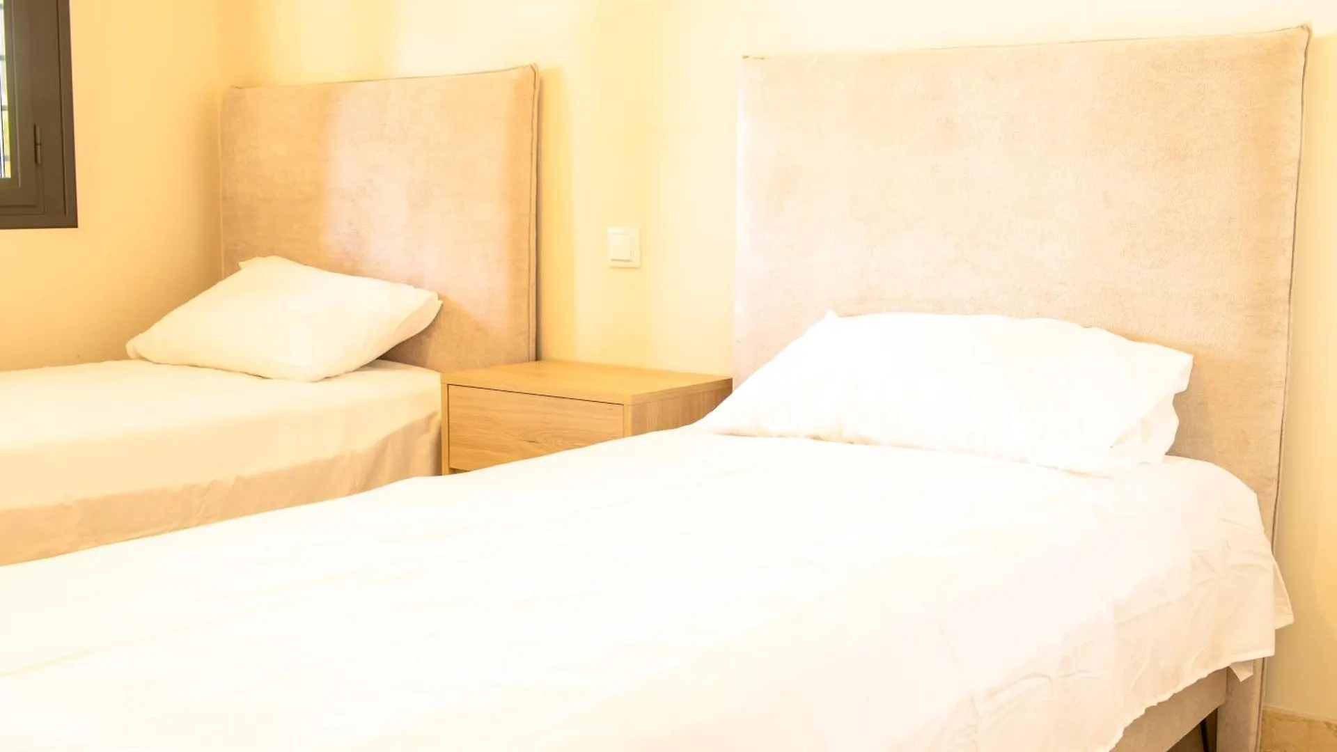 Apartment Bajo Encantador Y Familiar En Benahavis Estepona