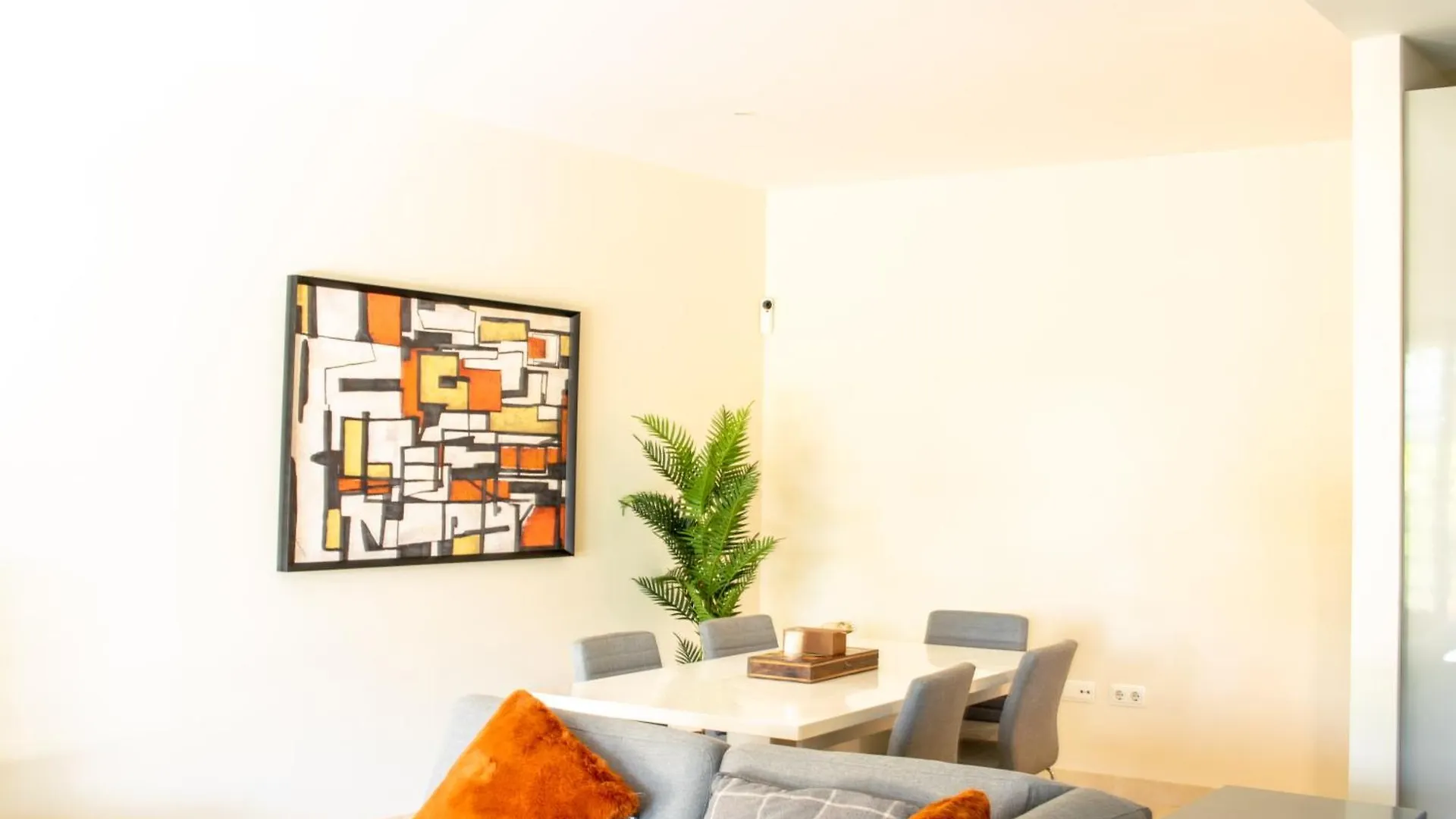 Apartment Bajo Encantador Y Familiar En Benahavis Estepona